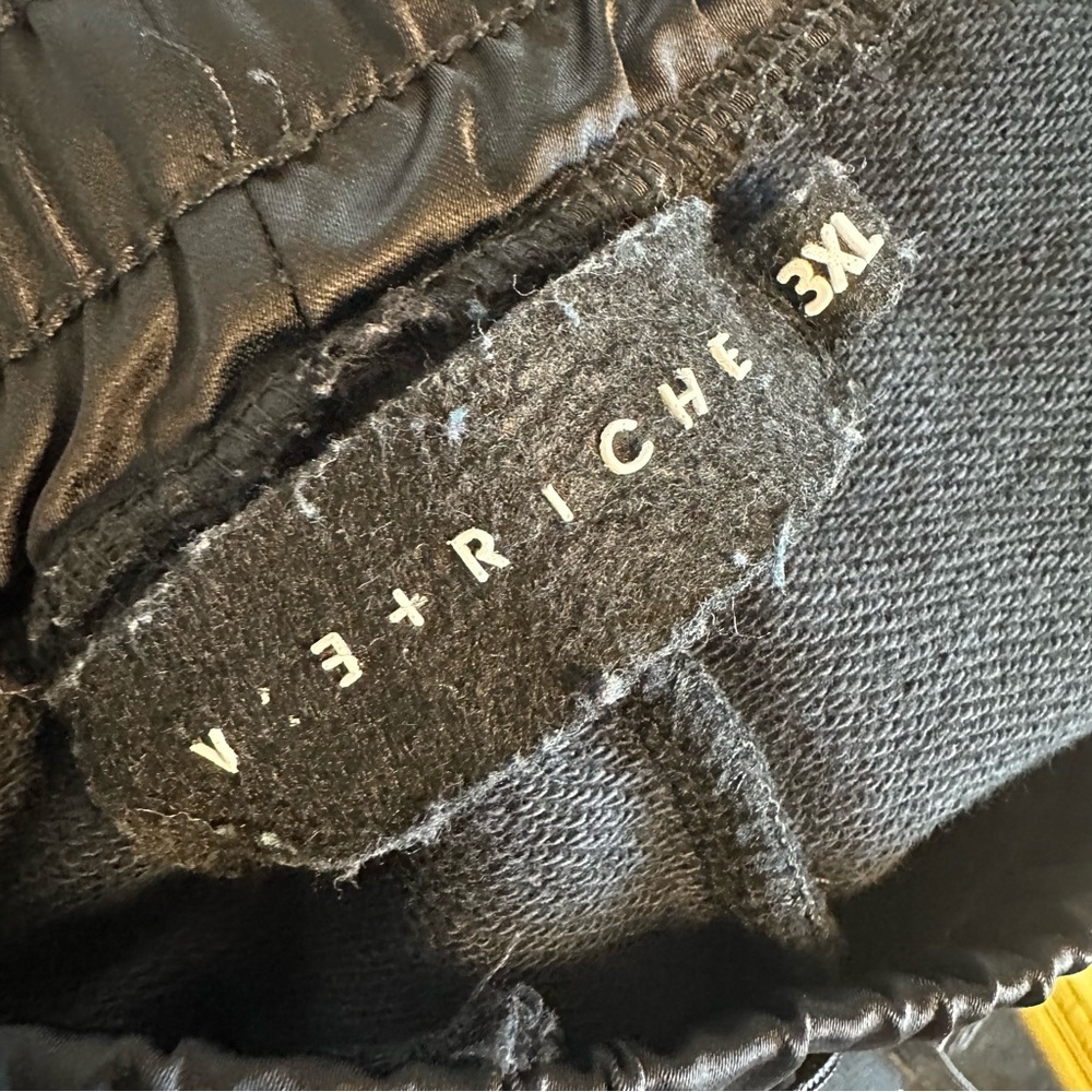Paris Men's Black Jogger Sweatpants - Picture 6 of 11